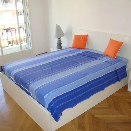 Appartement 2 Bedroom Flat/water Front *