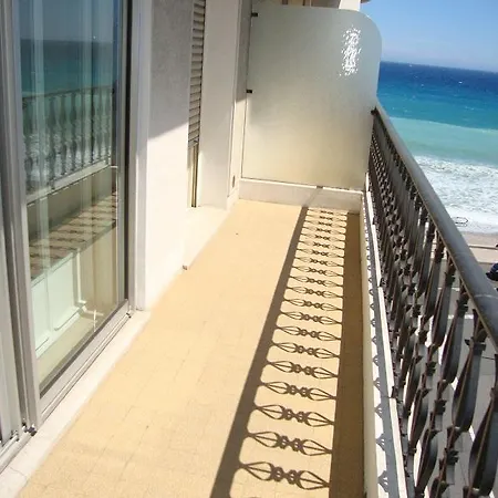 Appartement 2 Bedroom Flat/water Front *